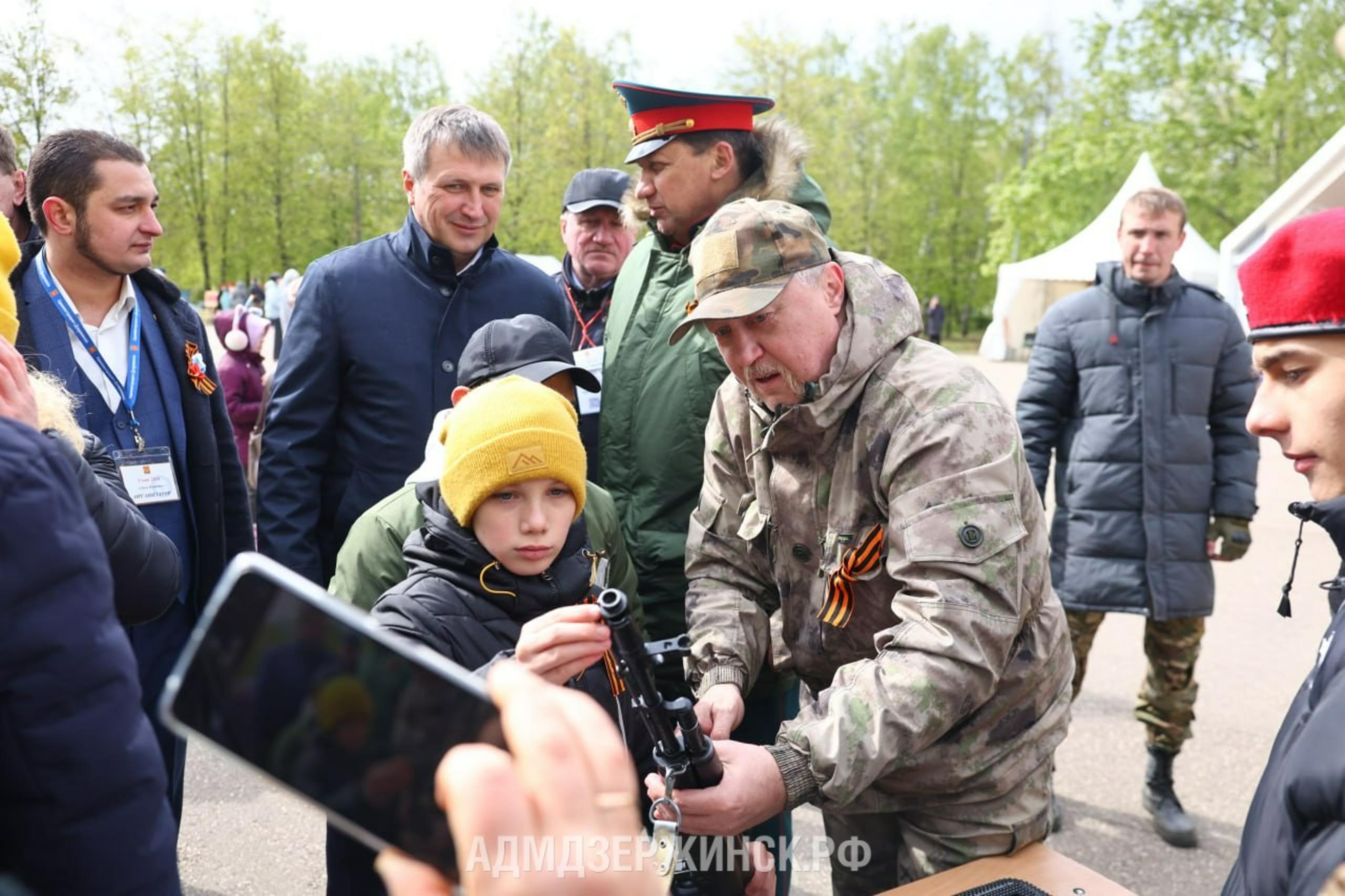 В парках Дзержинска тысячи горожан отметили День Победы - Администрация  города Дзержинска